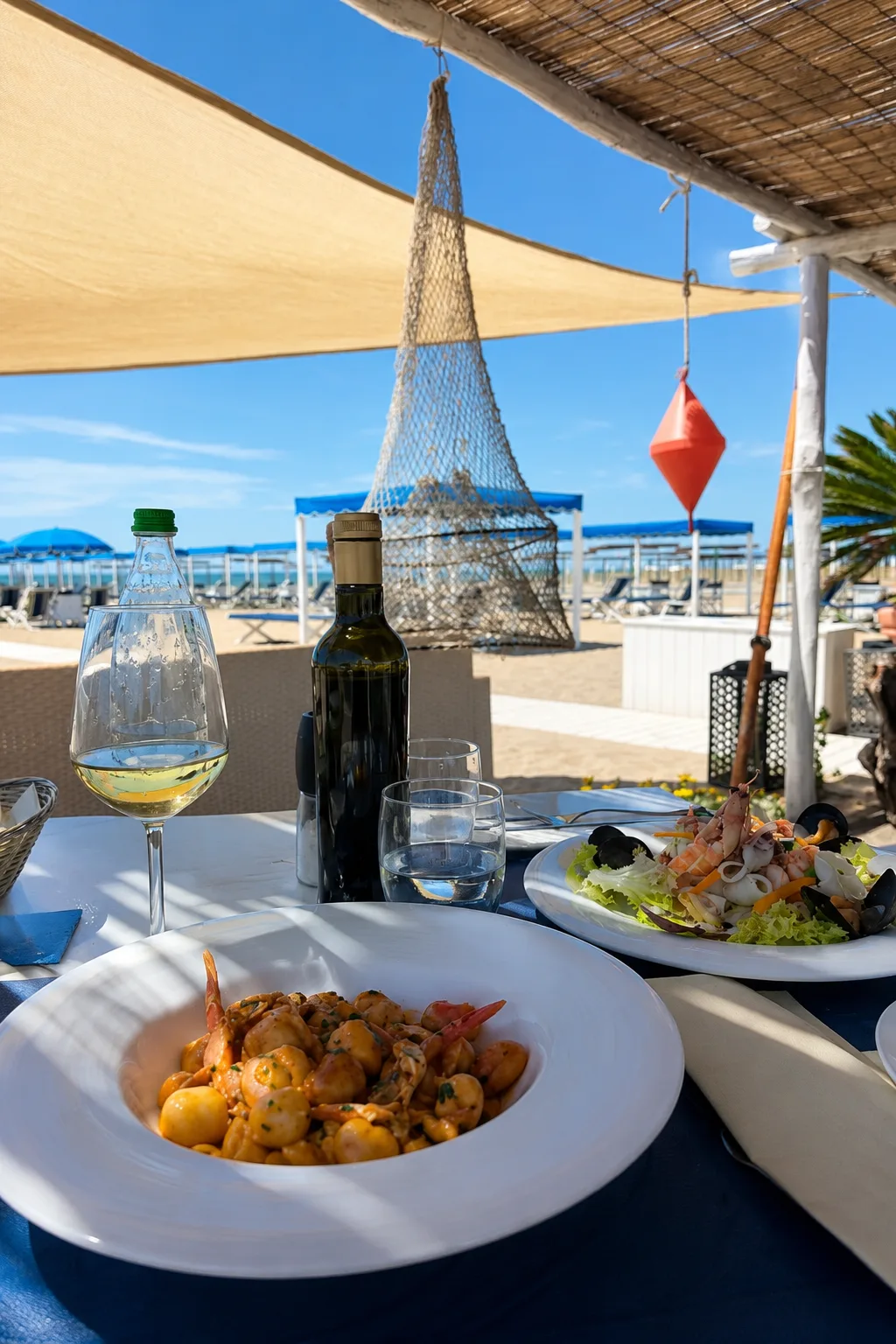 Chiosco bar del Bagno Carla, pranzi e aperitivi sulla spiaggia di Forte dei Marmi